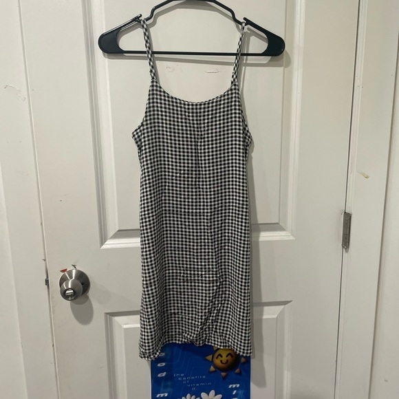 Preloved Girls Dresses - Picture 2 of 10